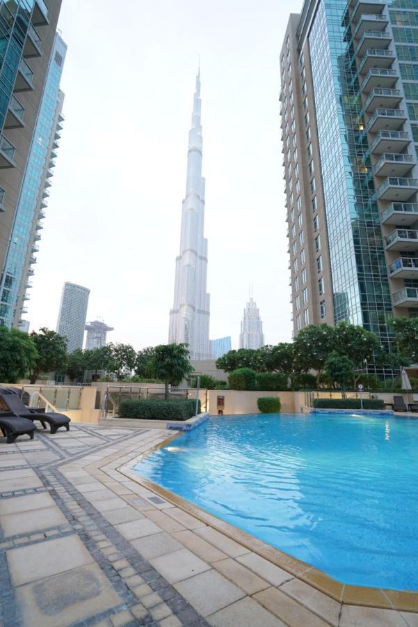 Elite Royal Apartment - Full Burj Khalifa & Fountain View - Ambassador ดูไบ ภายนอก รูปภาพ